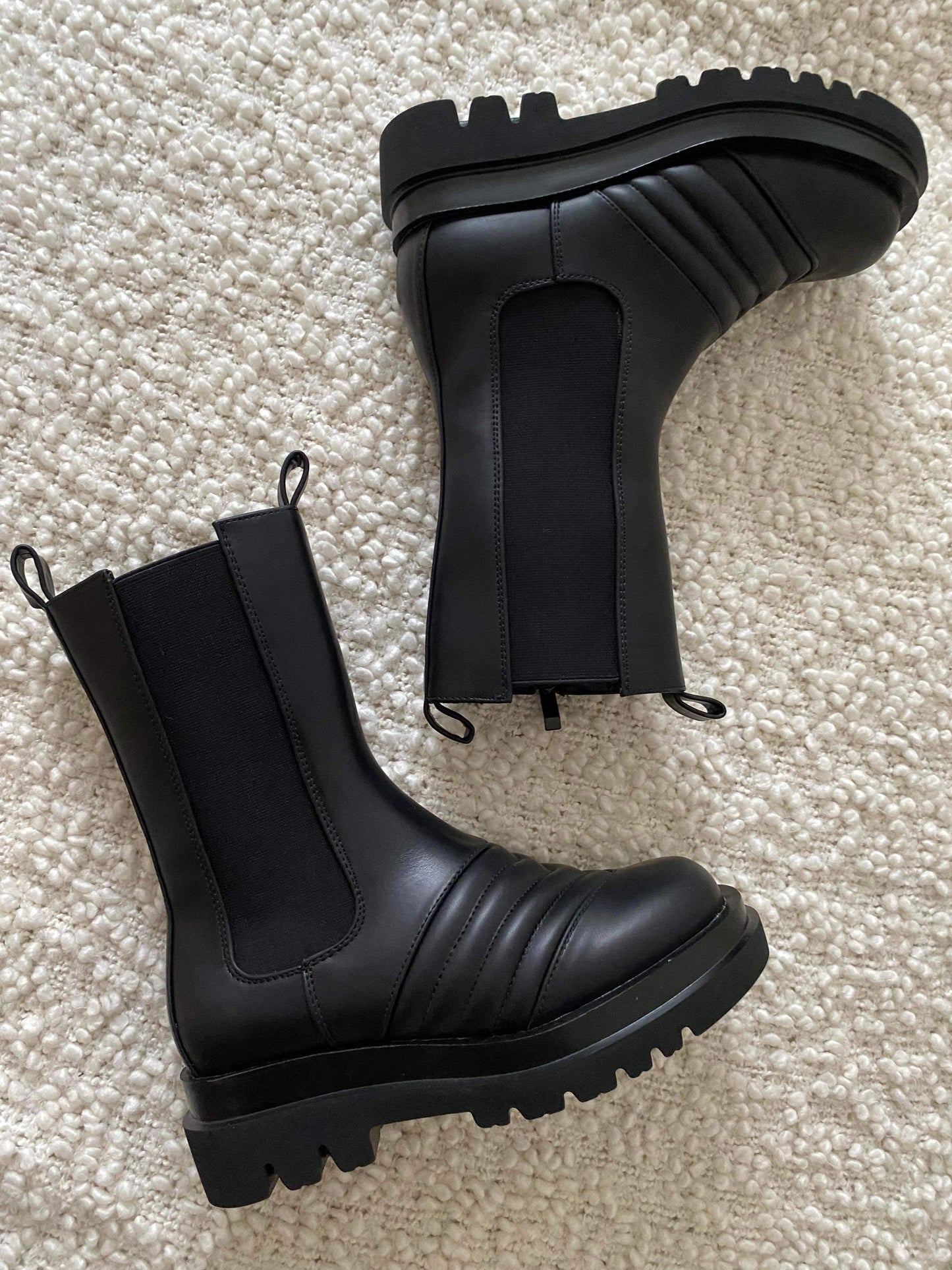 REVOSSA™ AUGUSTAS BLACK BOOTS